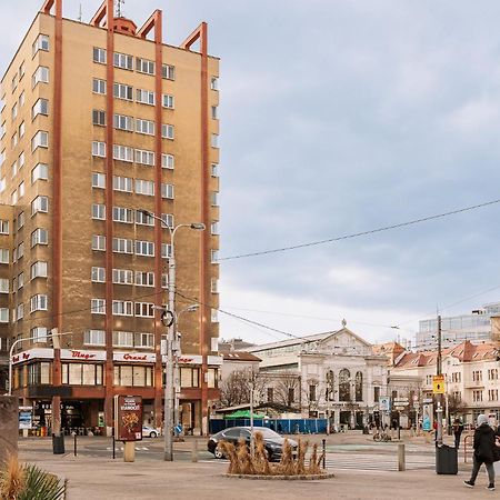 Skau Dunajska Family Two Bedroom Apartment Old Town ブラチスラヴァ エクステリア 写真