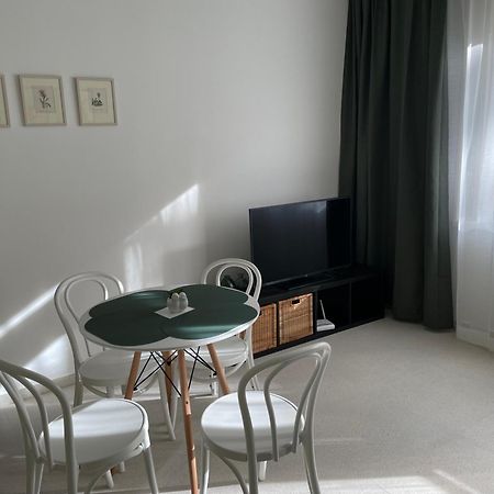 Skau Dunajska Family Two Bedroom Apartment Old Town ブラチスラヴァ エクステリア 写真