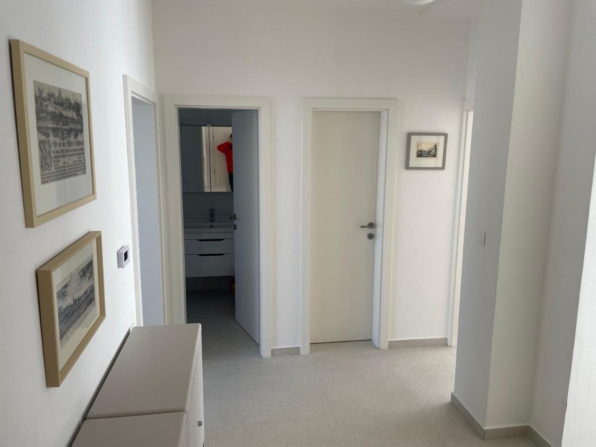 Skau Dunajska Family Two Bedroom Apartment Old Town ブラチスラヴァ エクステリア 写真